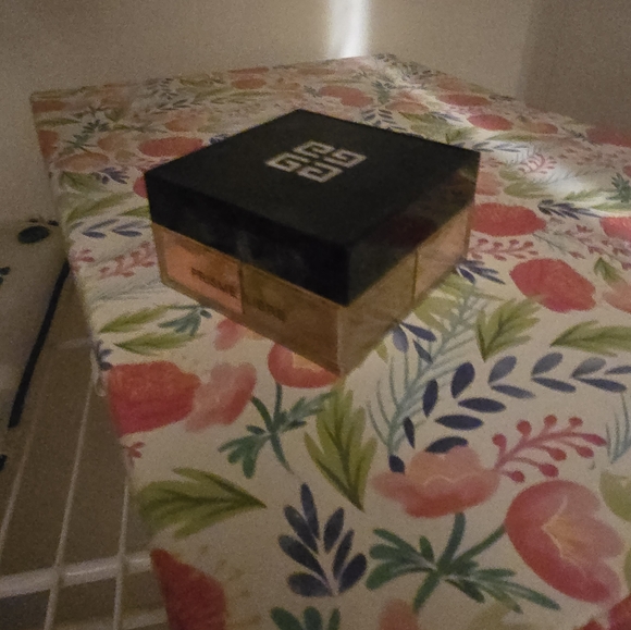 COPY - Givenchy prisme Libre setting powder - Picture 5 of 6